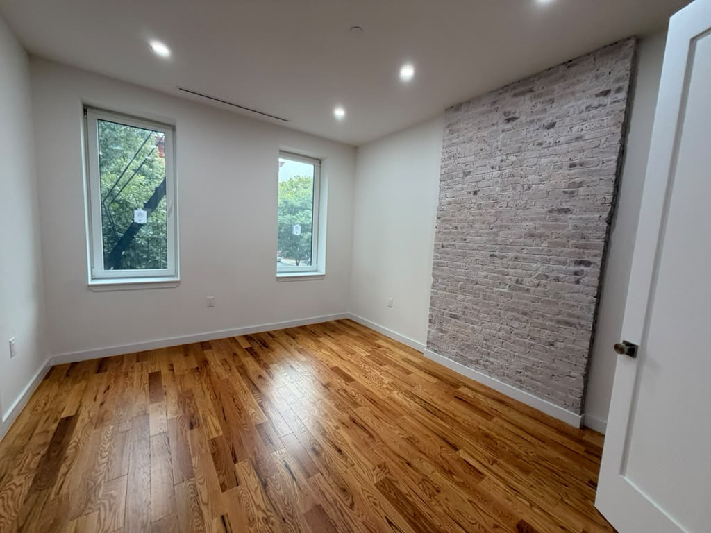 384 Chauncey Street - Photo 11