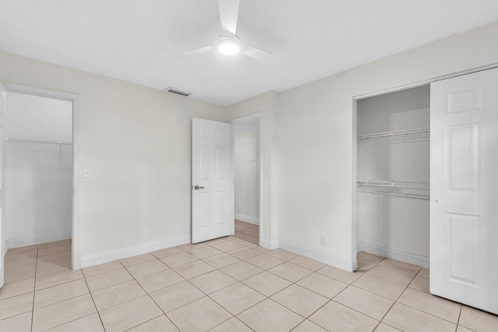 2510 Riverside Drive - Photo 28