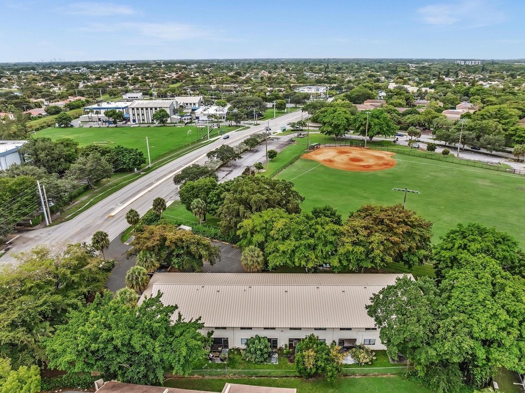 2510 Riverside Drive - Photo 45