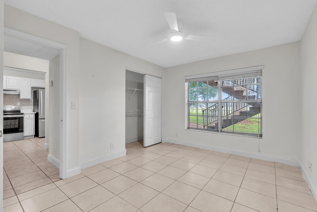 2510 Riverside Drive - Photo 26