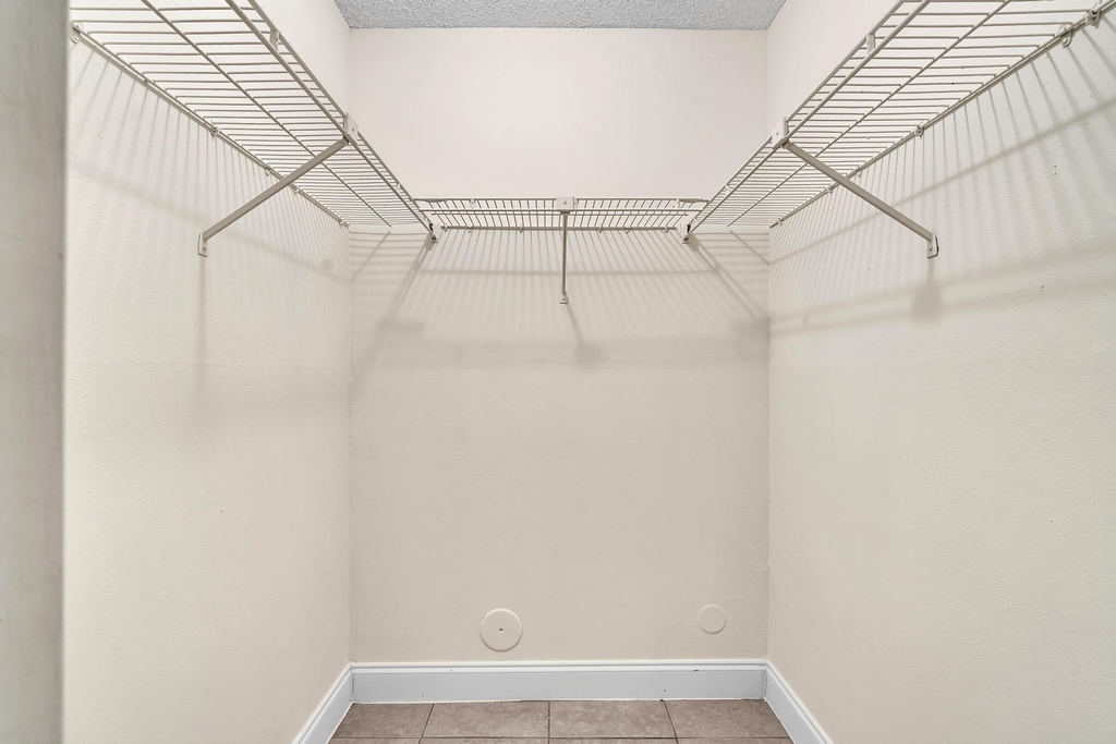 2510 Riverside Drive - Photo 41