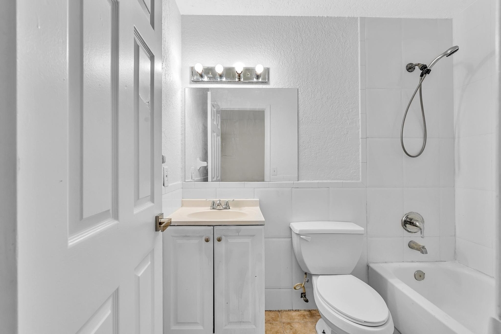 2510 Riverside Drive - Photo 30