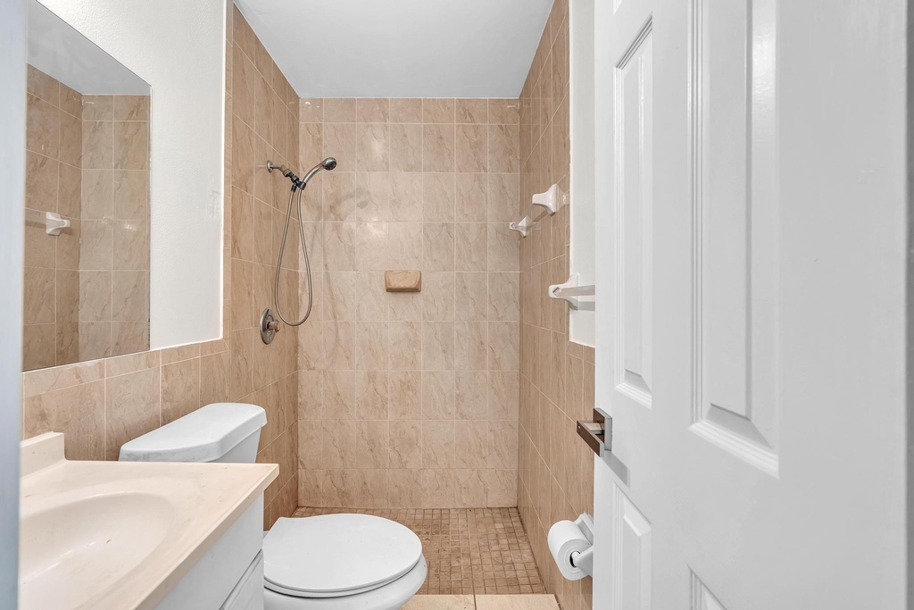 2510 Riverside Drive - Photo 39