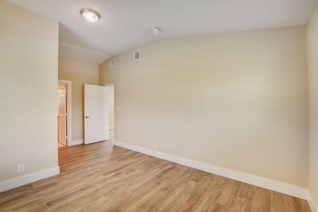 9188 Birmingham Drive - Photo 10