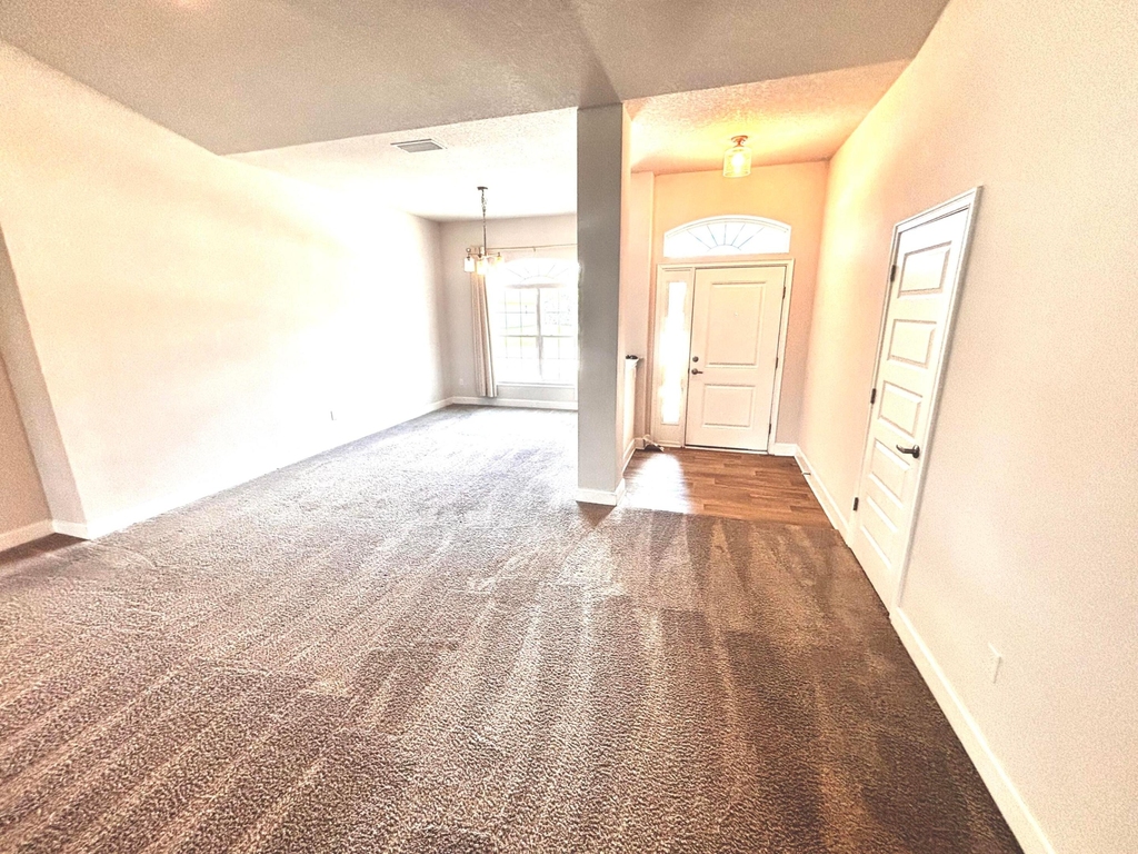 1399 Sw Edinburgh Drive - Photo 3