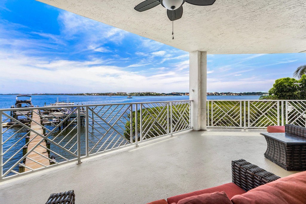 309 E Ocean Avenue - Photo 60