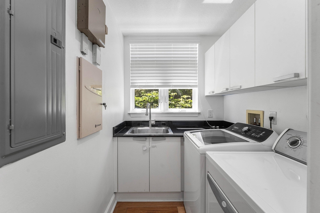 309 E Ocean Avenue - Photo 34