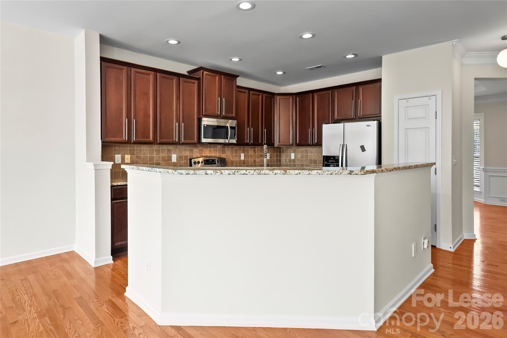 417 Armour Street - Photo 7