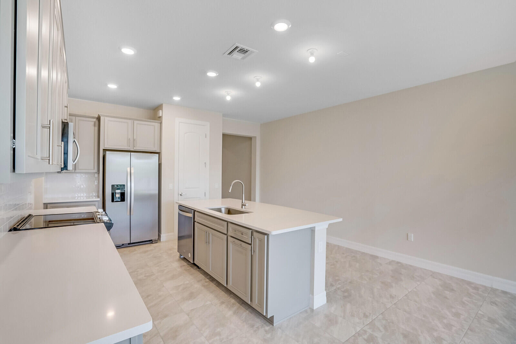 8656 Escue Street - Photo 4