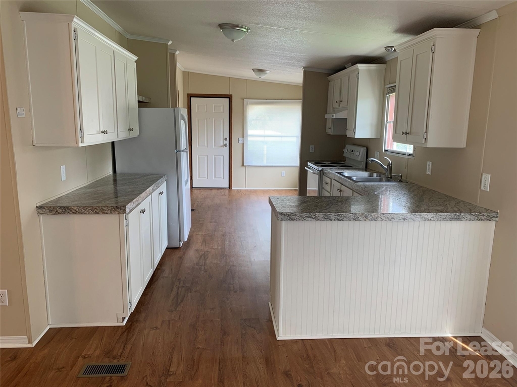 135 Langtree Road - Photo 4