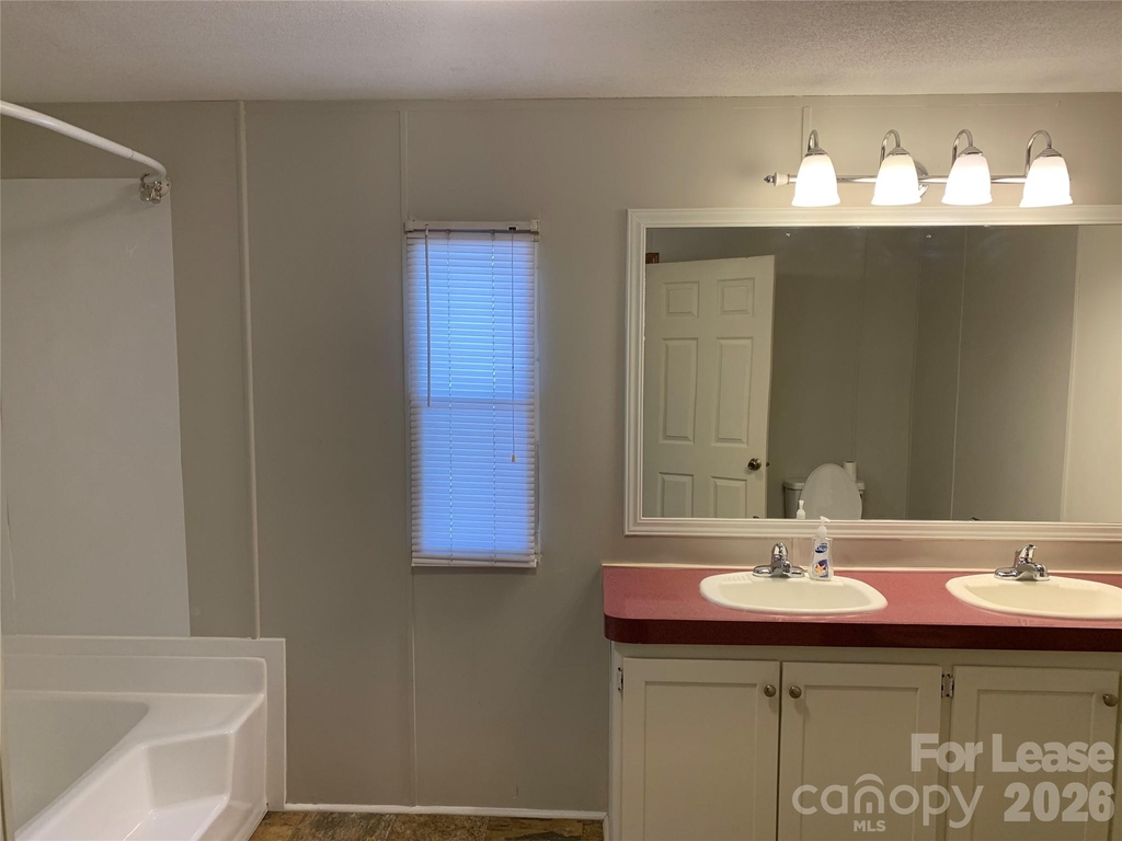 135 Langtree Road - Photo 6