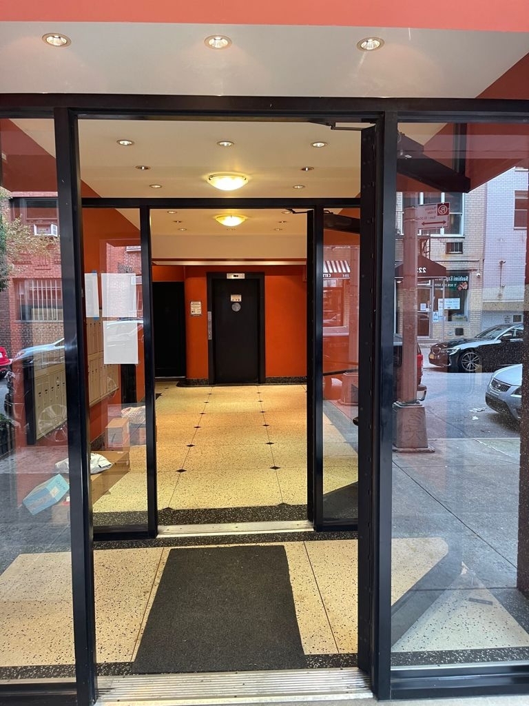 East 74th Street - Photo 10