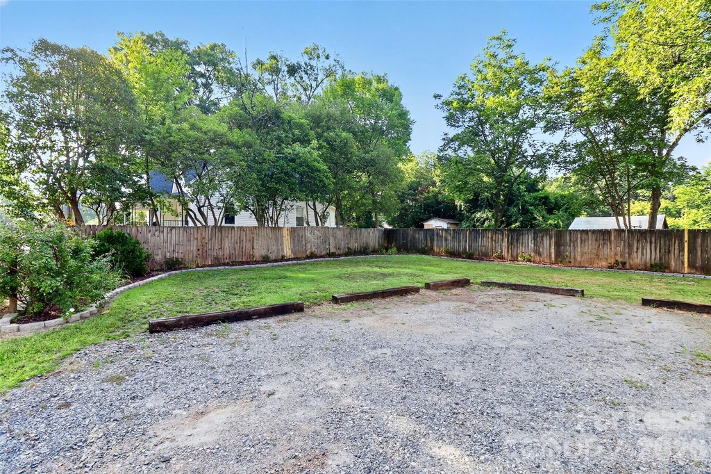 204 E Mcneely Avenue - Photo 29