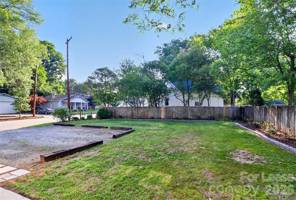 204 E Mcneely Avenue - Photo 34