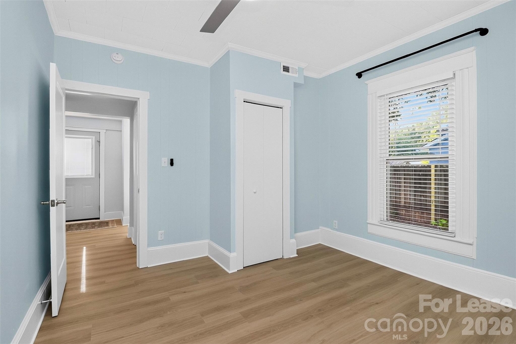 204 E Mcneely Avenue - Photo 18