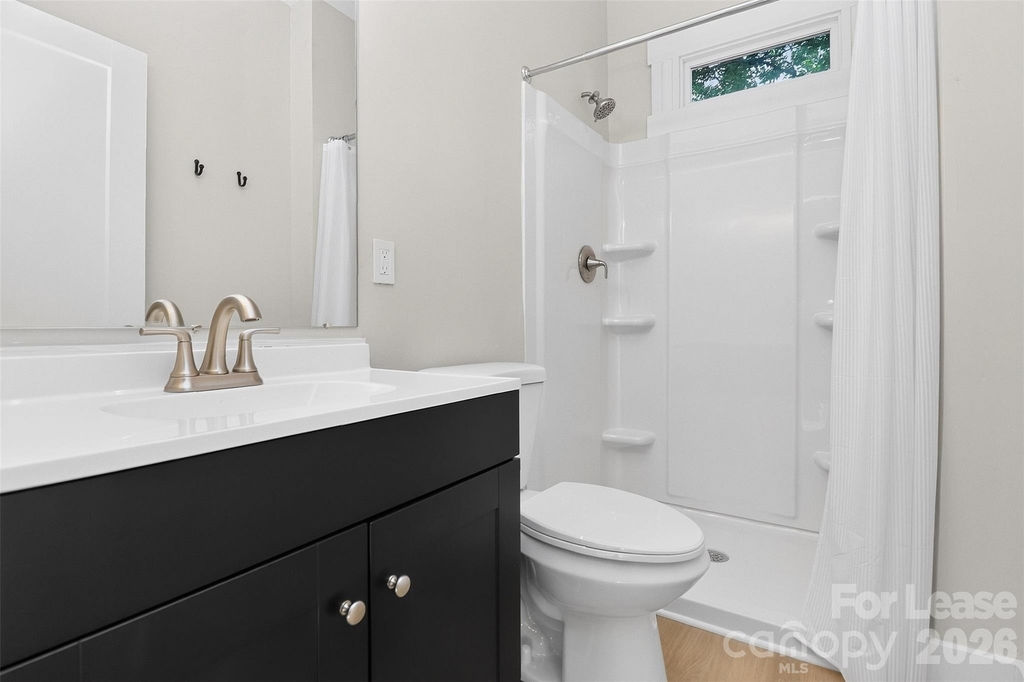 204 E Mcneely Avenue - Photo 17