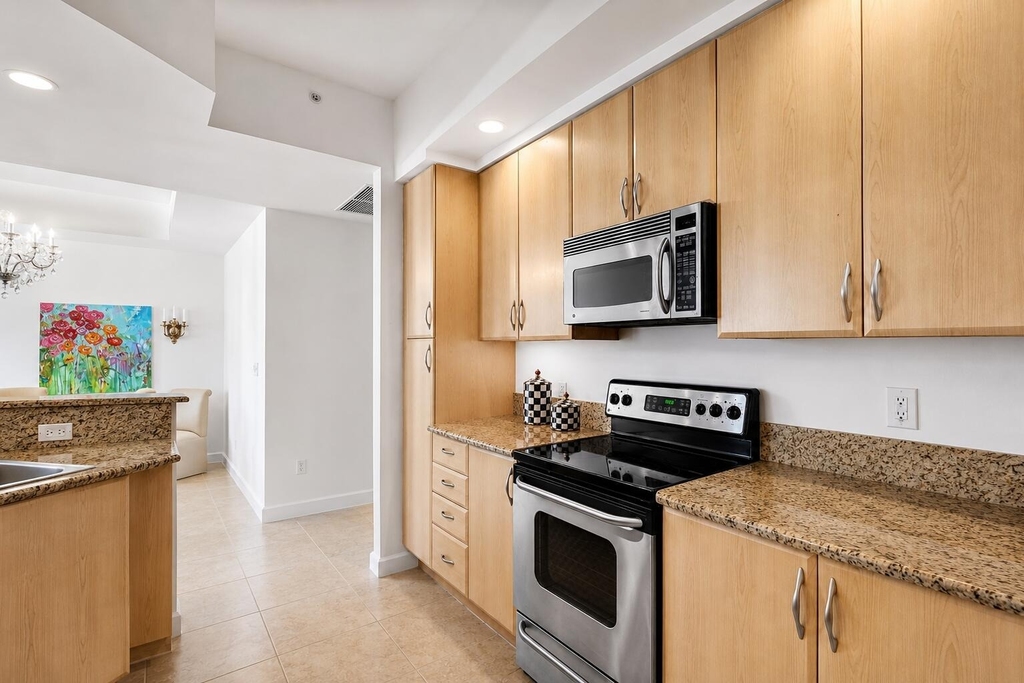 801 S Olive Avenue - Photo 8