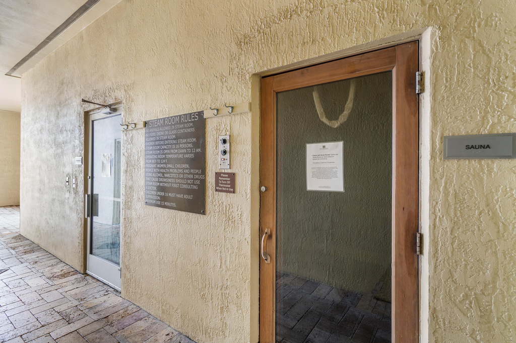 801 S Olive Avenue - Photo 25