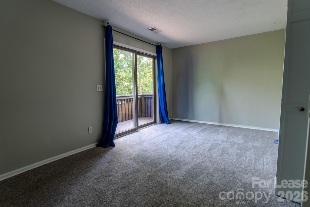 256 Greenbay Road - Photo 27