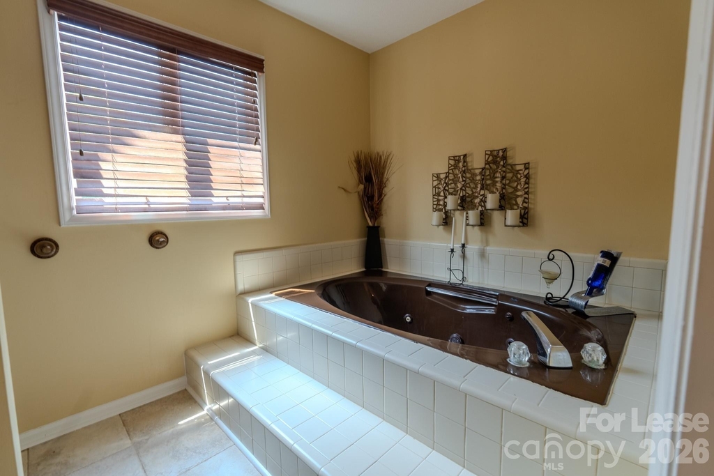 256 Greenbay Road - Photo 29