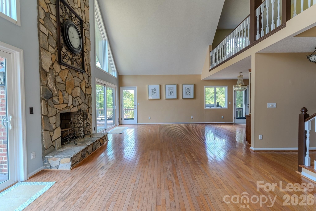 256 Greenbay Road - Photo 10