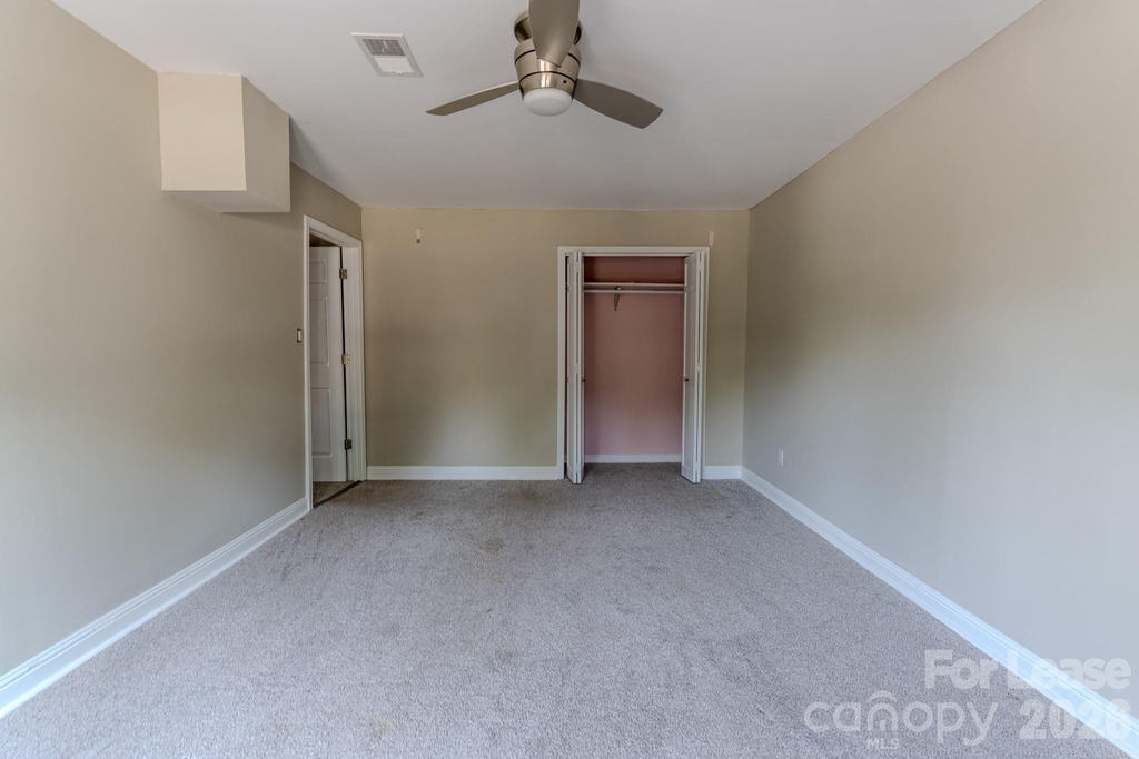 256 Greenbay Road - Photo 25