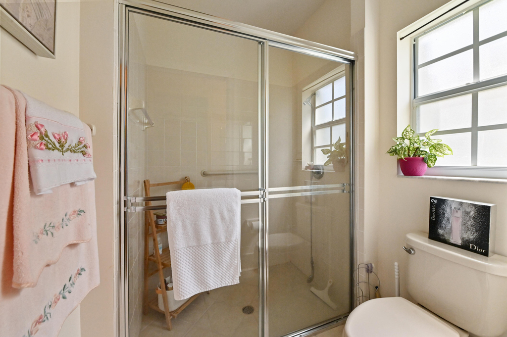 6077 Lake Hibiscus Drive - Photo 24