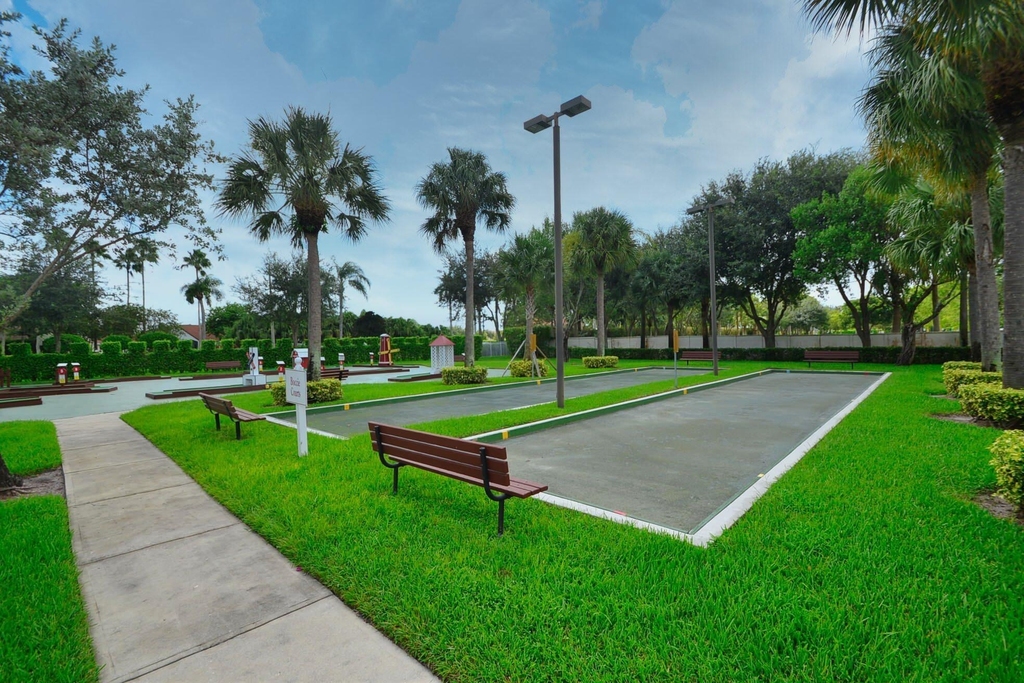 6077 Lake Hibiscus Drive - Photo 41
