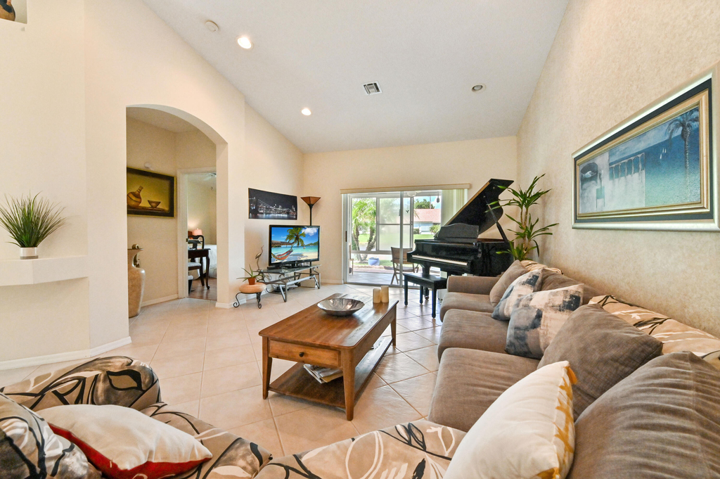 6077 Lake Hibiscus Drive - Photo 17