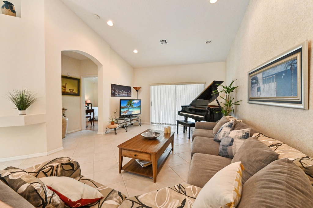 6077 Lake Hibiscus Drive - Photo 19