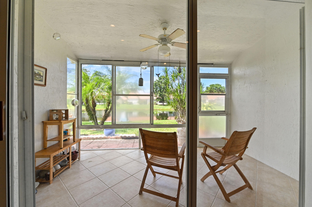 6077 Lake Hibiscus Drive - Photo 25