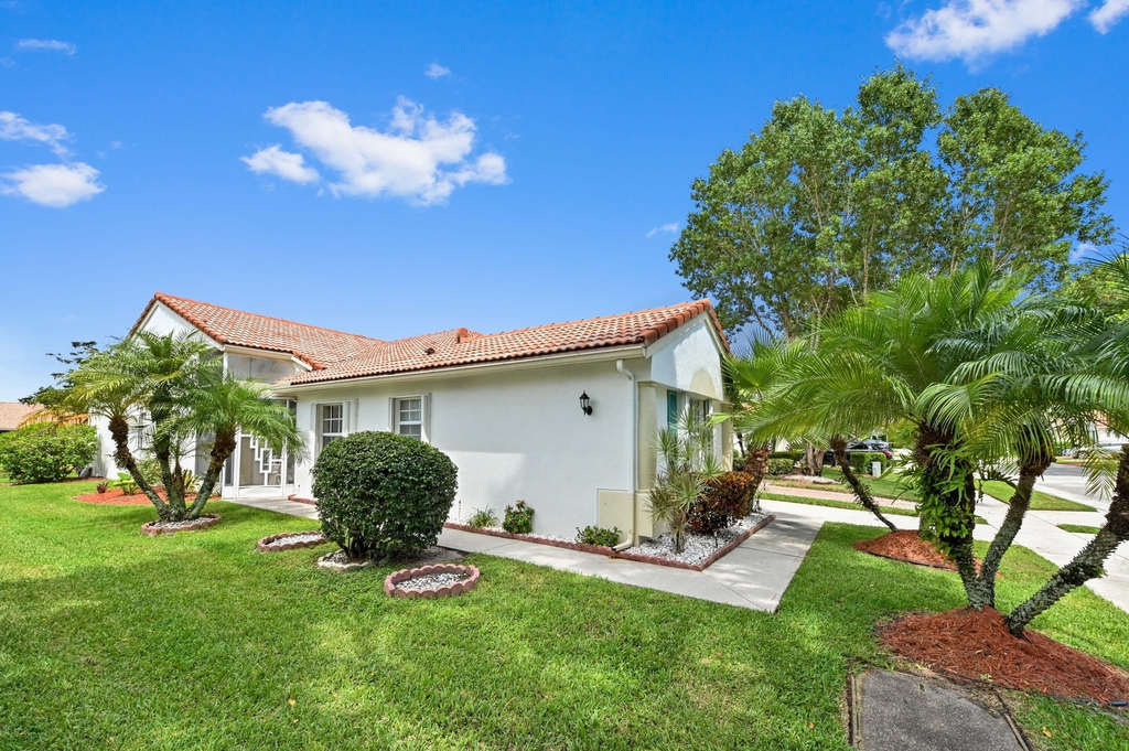 6077 Lake Hibiscus Drive - Photo 1