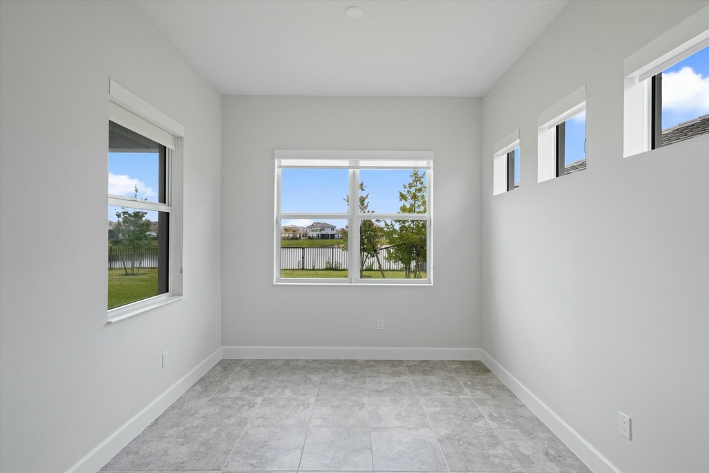 14964 Redcove Place - Photo 11