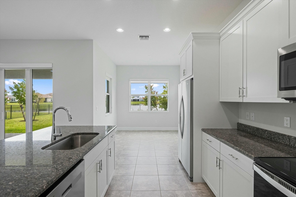 14964 Redcove Place - Photo 7