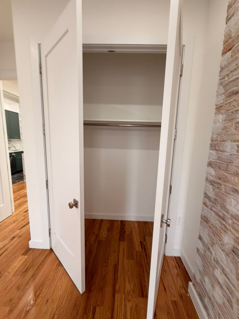 384 Chauncey Street - Photo 7