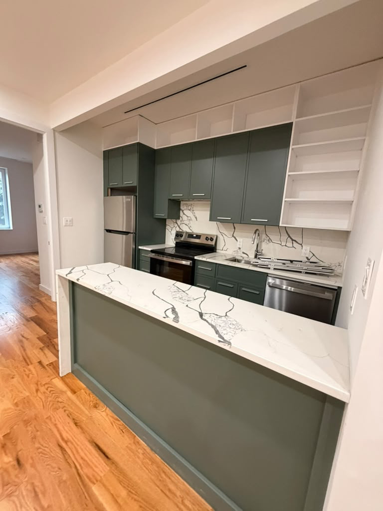 384 Chauncey Street - Photo 0