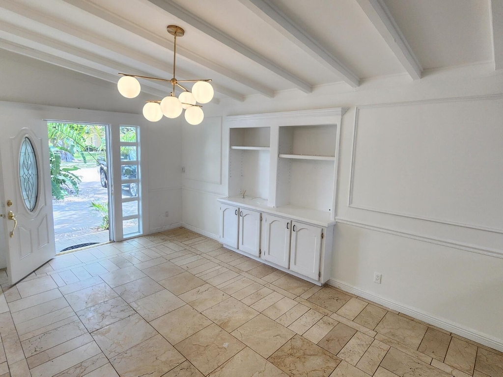 305 S Loxahatchee Drive - Photo 3