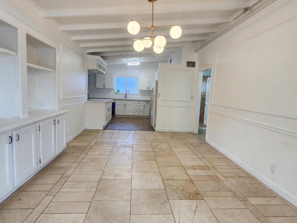 305 S Loxahatchee Drive - Photo 2