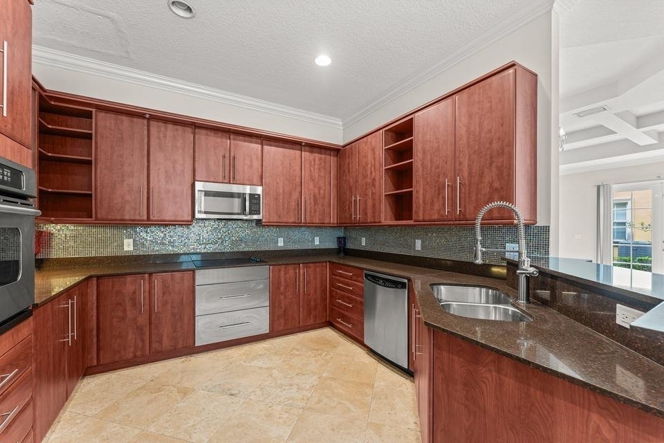 210 Ne 69th Circle - Photo 11