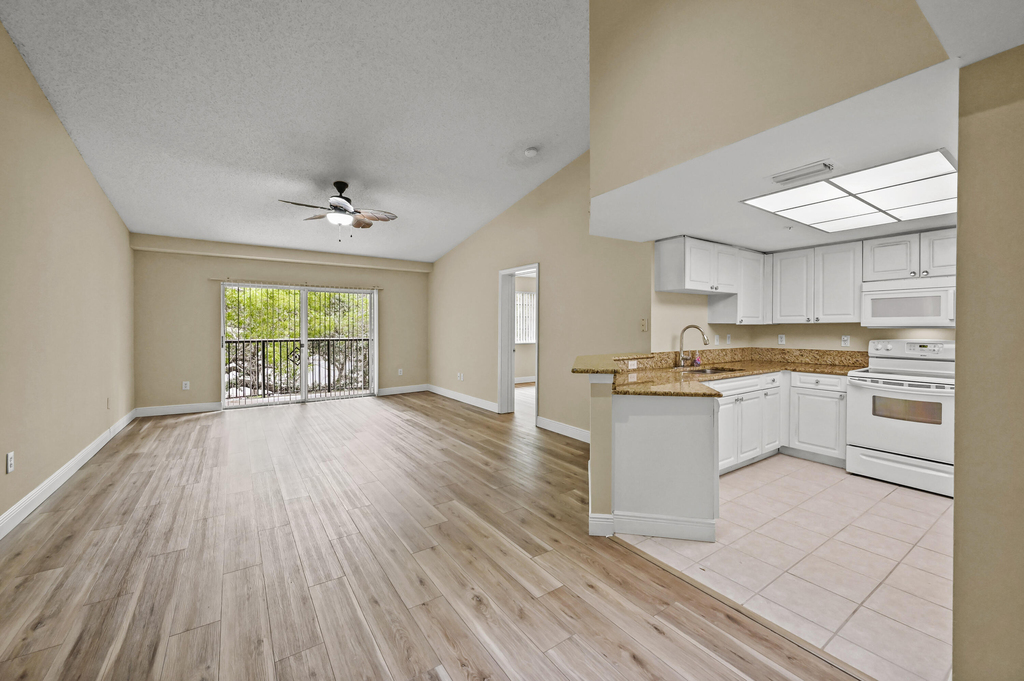 1100 S Crestwood Ct S - Photo 3