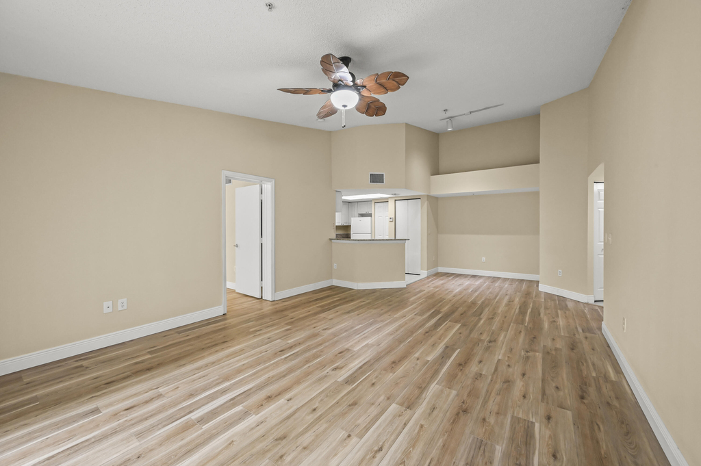 1100 S Crestwood Ct S - Photo 6
