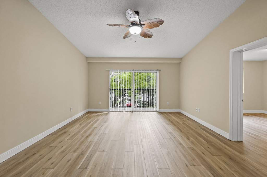 1100 S Crestwood Ct S - Photo 4
