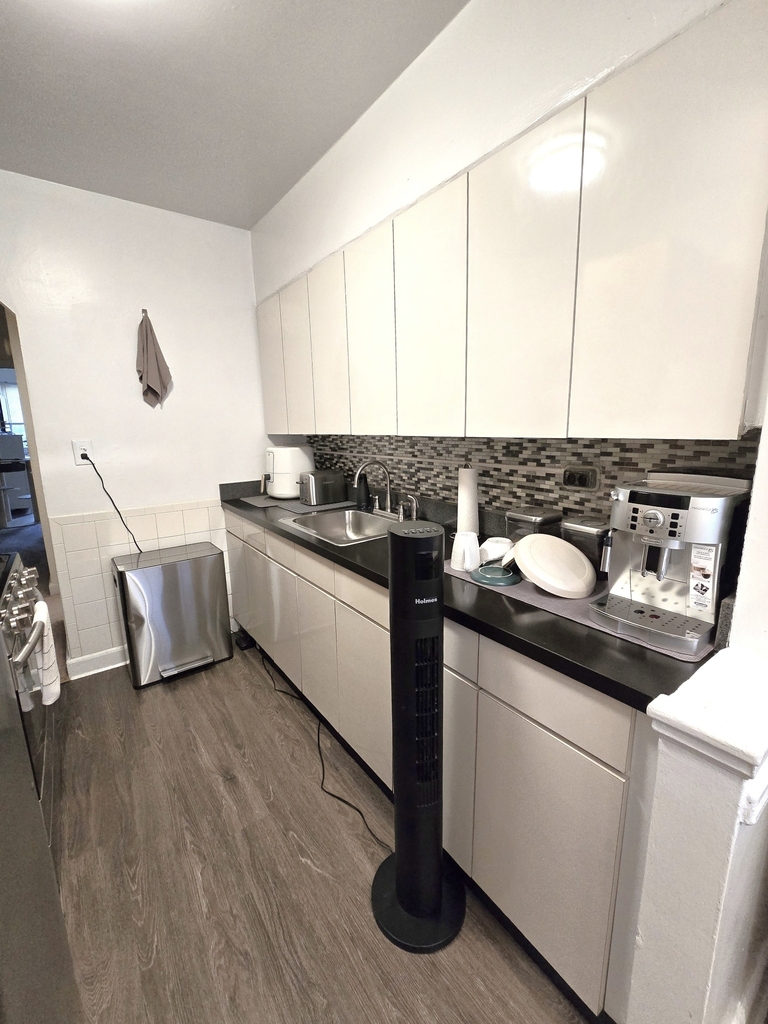 25-60 49th Street - Photo 4