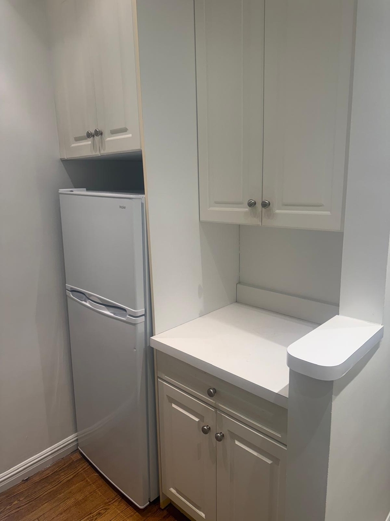 East 83rd Street - Photo 2