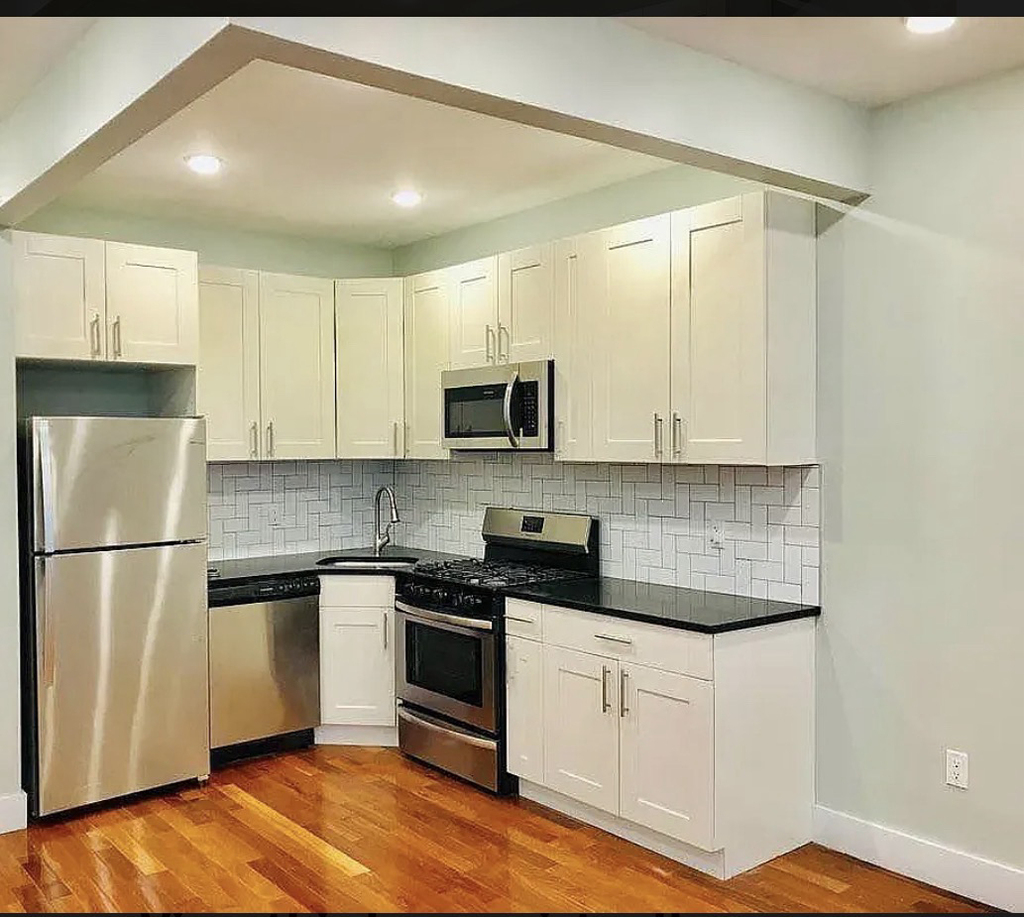 163 Atkins Avenue - Photo 0