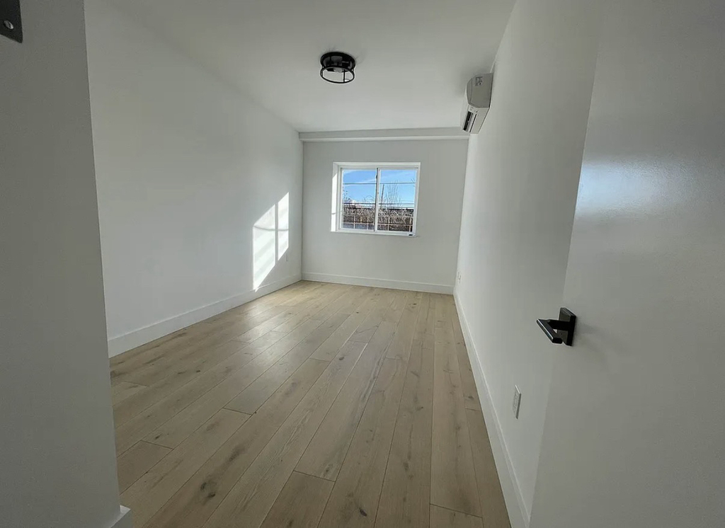 43-17 108th Street - Photo 4