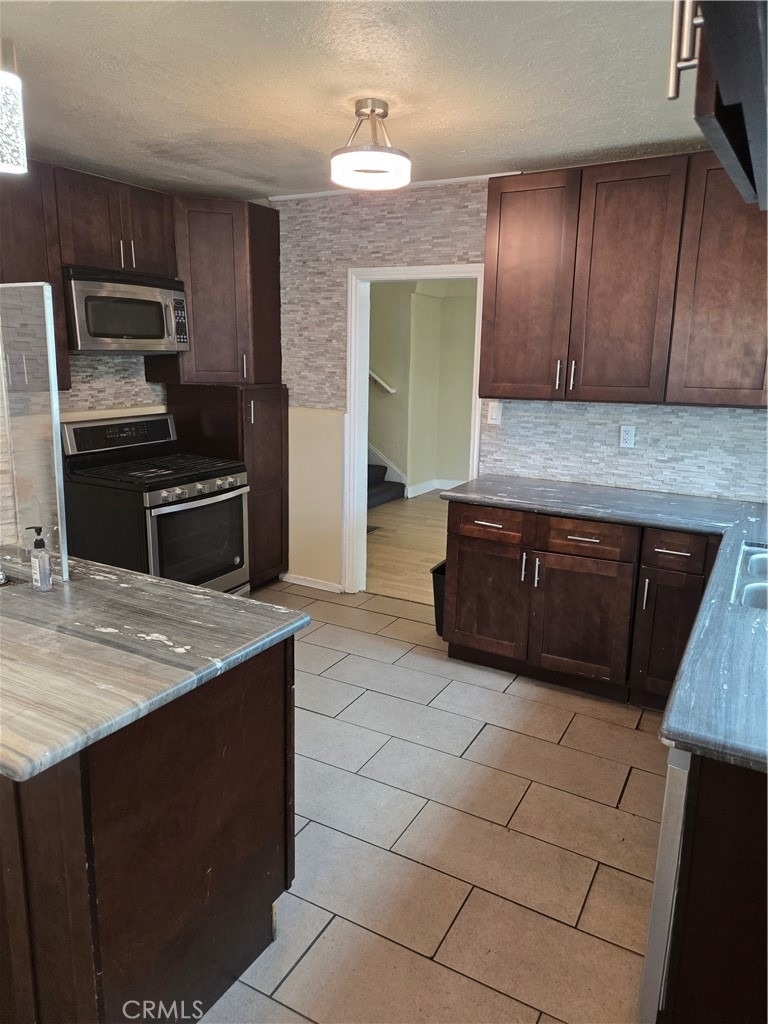 3940 W 60th Street - Photo 3