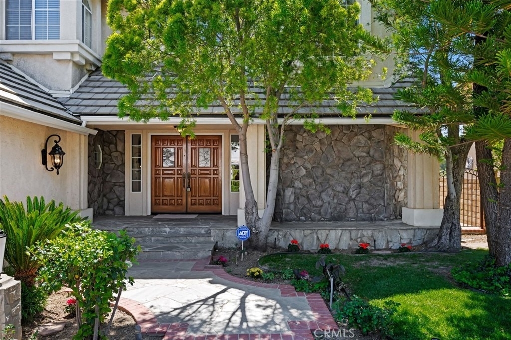 17830 Arvida Drive - Photo 2