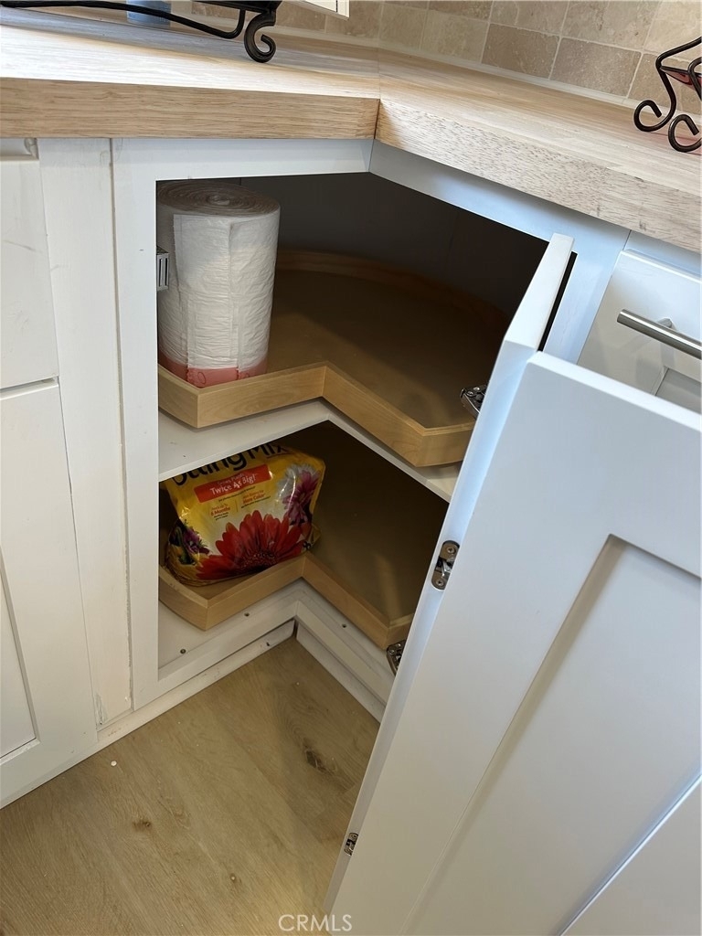 8514 E Baker Hill Road - Photo 17