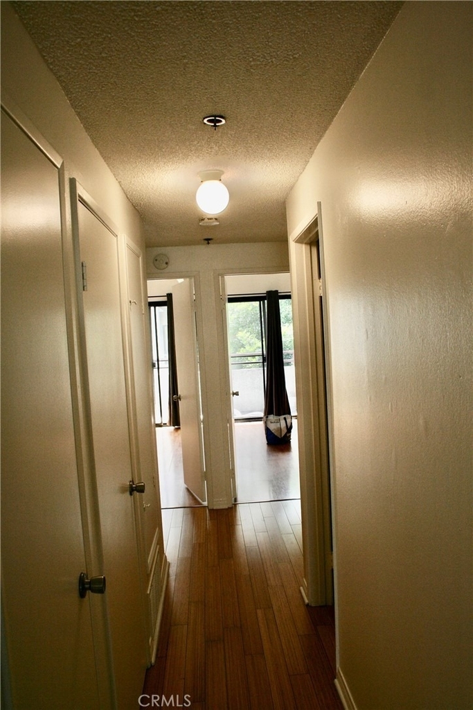 730 W 4th Street - Photo 27